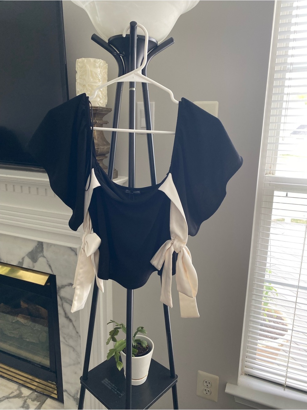 ZARA NWT Black Colorblock Crop Top Blouse with Side Bow Ties - Size S